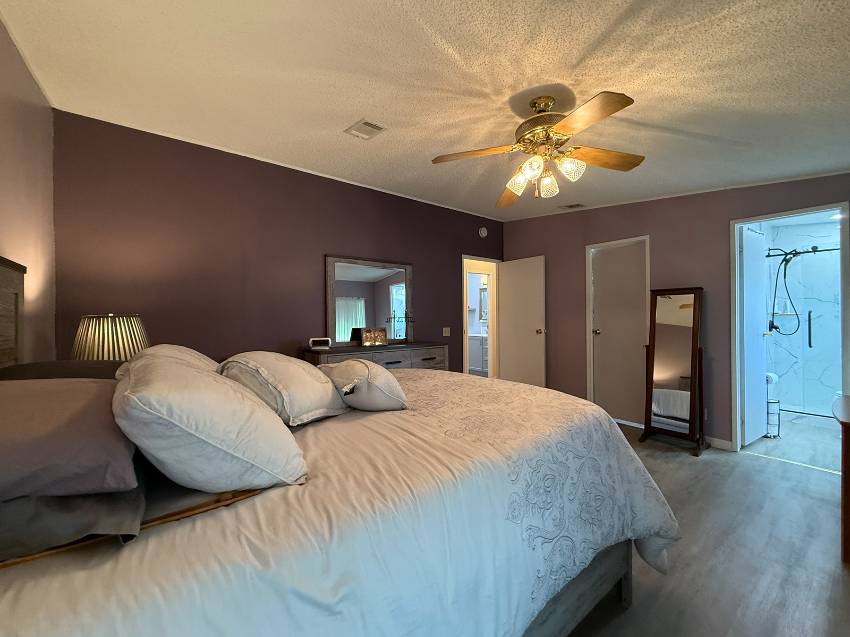 8104 Lake View Dr S a Ellenton, FL Mobile or Manufactured Home for Sale